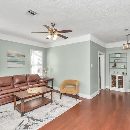 2 Kitchens,2 Living Rooms,4 Bedrooms-Close To All! Galveston Kültér fotó