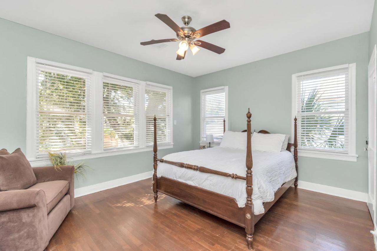 2 Kitchens,2 Living Rooms,4 Bedrooms-Close To All! Galveston Kültér fotó