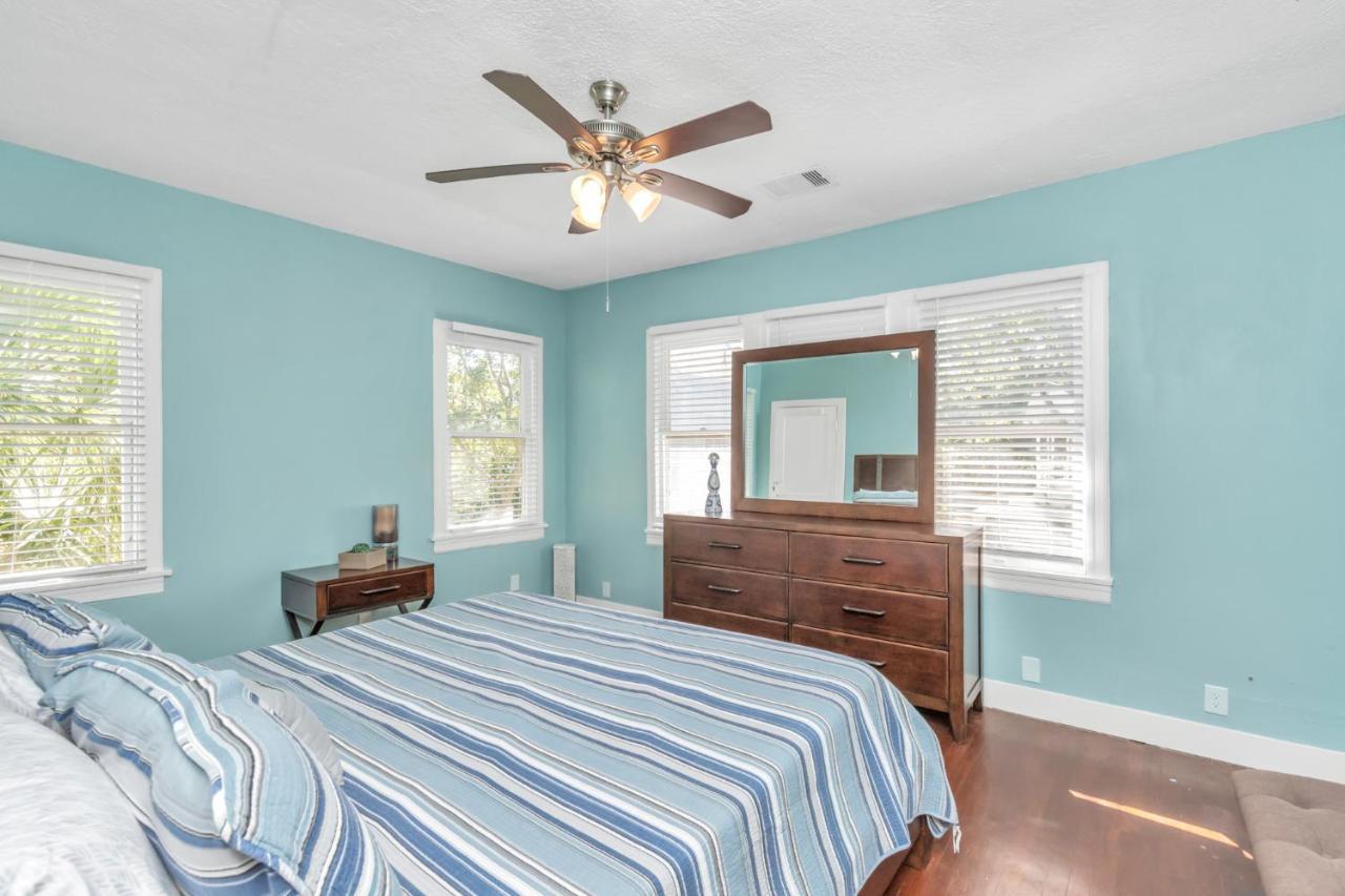2 Kitchens,2 Living Rooms,4 Bedrooms-Close To All! Galveston Kültér fotó