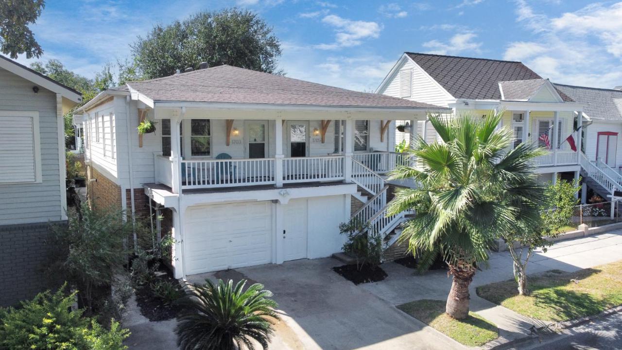 2 Kitchens,2 Living Rooms,4 Bedrooms-Close To All! Galveston Kültér fotó