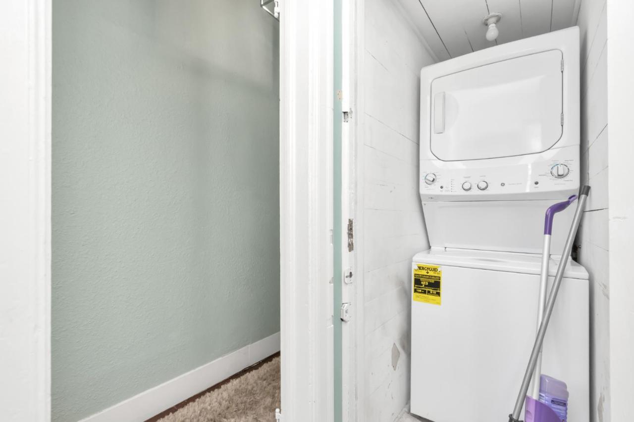 2 Kitchens,2 Living Rooms,4 Bedrooms-Close To All! Galveston Kültér fotó