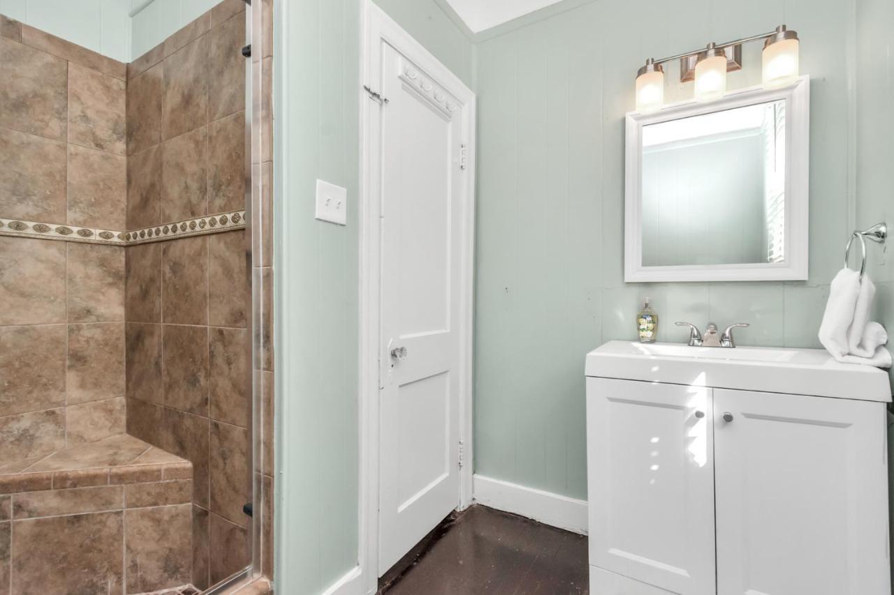 2 Kitchens,2 Living Rooms,4 Bedrooms-Close To All! Galveston Kültér fotó