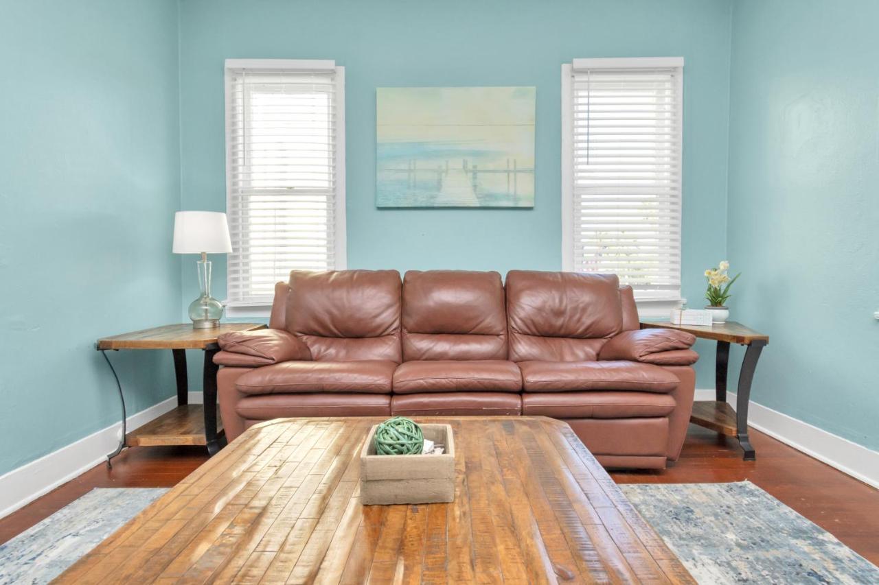 2 Kitchens,2 Living Rooms,4 Bedrooms-Close To All! Galveston Kültér fotó