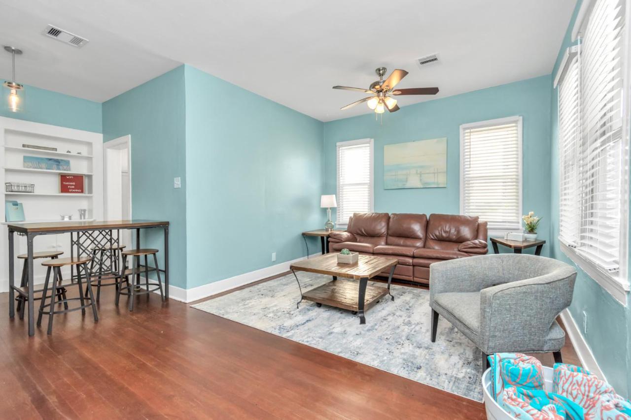 2 Kitchens,2 Living Rooms,4 Bedrooms-Close To All! Galveston Kültér fotó