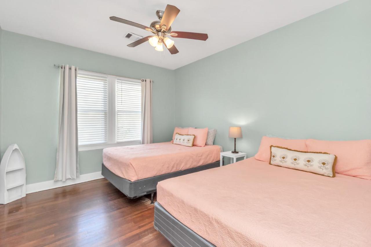2 Kitchens,2 Living Rooms,4 Bedrooms-Close To All! Galveston Kültér fotó